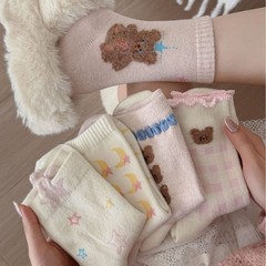 花田兔 日系可爱毛绒暖云绒羊毛袜子女加厚保暖卡通粉色家居袜