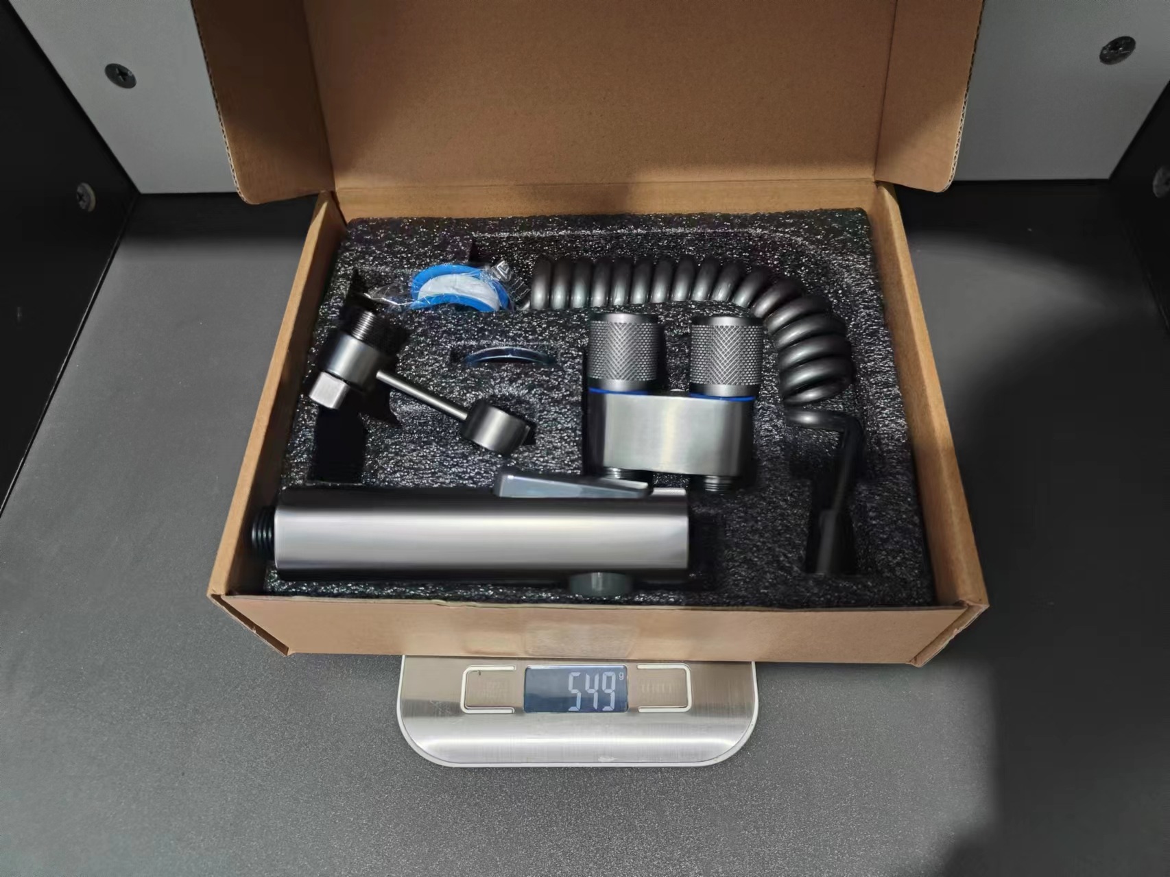 Engrosado a prueba de explosiones de uno a dos automático traje de pistola de inodoro hexagonal de doble uso pistola de inodoro gris accesorio de inodoro con PISTOLA DE PULVERIZACIÓN