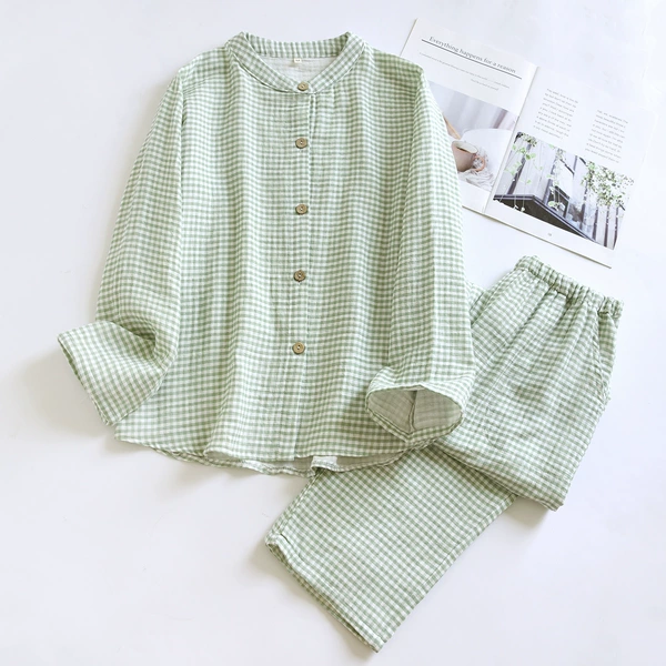 Women's green plaid