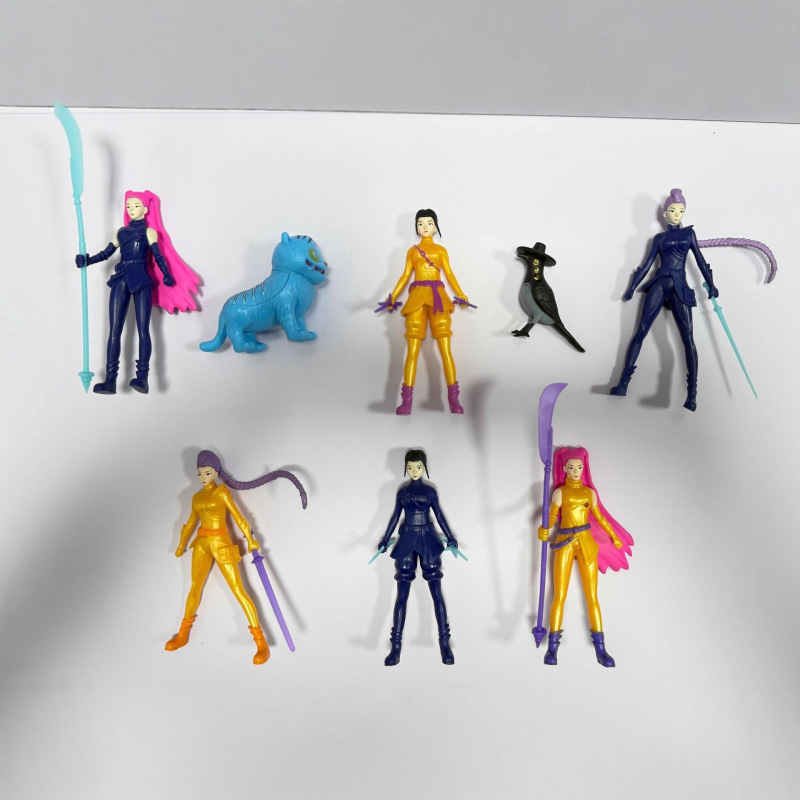 跨境新品 2-4.5寸猎魔女团手办鲁米/米拉/佐依公仔袋装|undefined