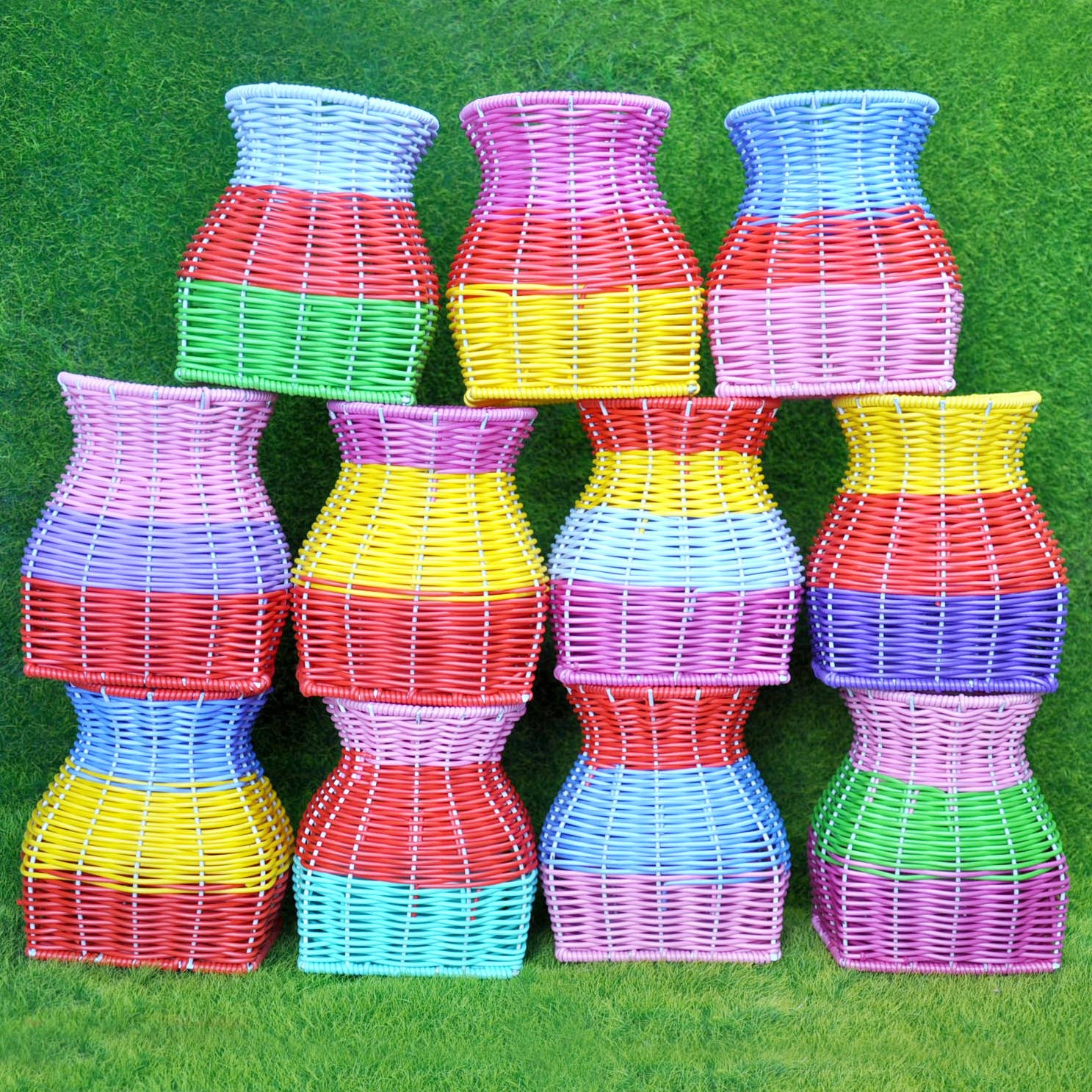 중간 색상 멀티 컬러 밝은 물고기 바구니