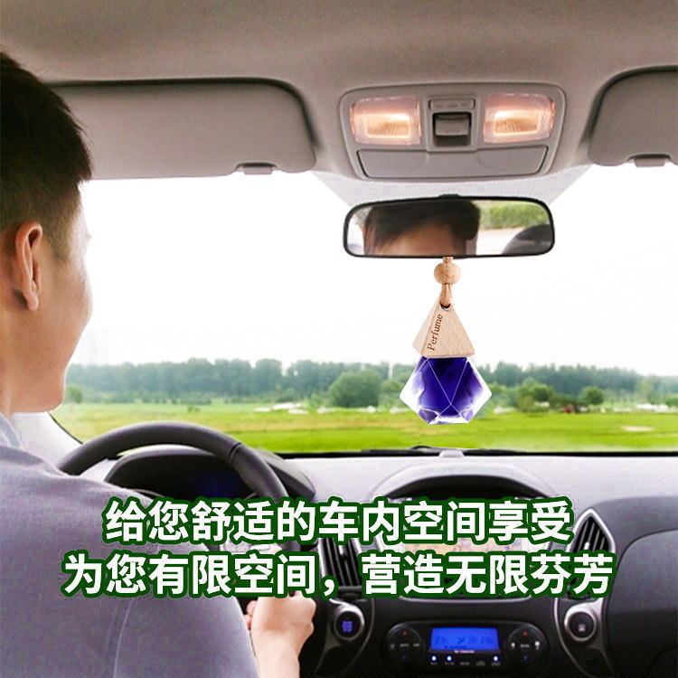車の香水のペンダントの車のアロマの補充液の車内の置物の桂花の古龍は長い間淡い香りのペンダントを持ちます。|undefined