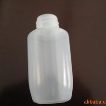 供应，白色PE牛奶瓶子200ML.250ML 大容量简易白色小水壶