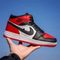 black red toe