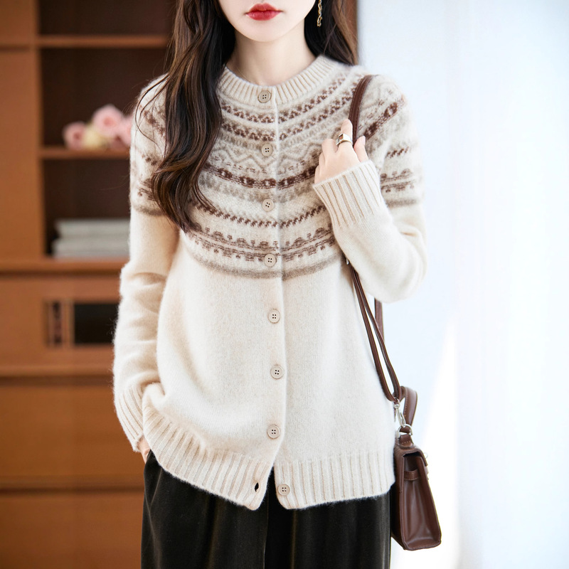 100% Wool Thickeneded Fair Isle Jacquard Cardigan Winter Warm Cable Knit Sweater Jacket for Women Christmas Style Outer Wear 100% Wool Thickeneded Fair Isle Jacquard Cardigan Winter Warm Cable Knit Sweater Jacket for Women Christmas Style Outer Wear