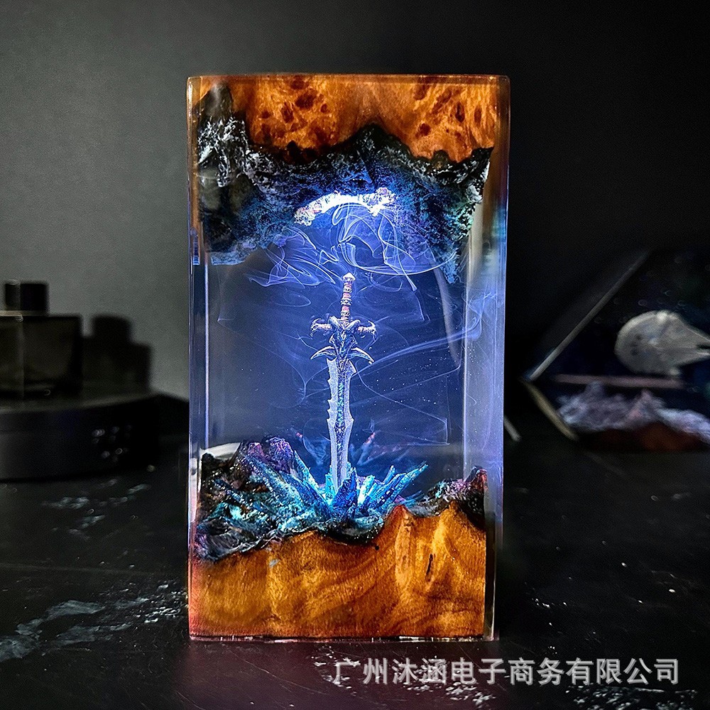 Serie mágica de madera sólida resina lámpara de noche espada mágica arte juegos de luz de noche regalos para los amantes de regalos de Navidad