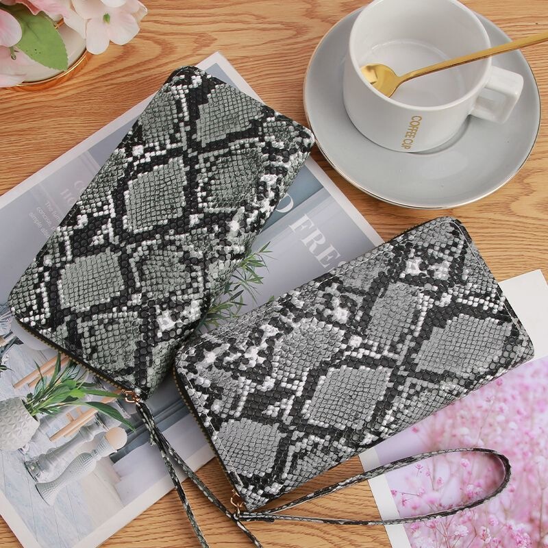 New women's snake skin wallet, fashionable multi-card slot large-capacity single zipper medium-long wallet clutch handbag New women's snake skin wallet, fashionable multi-card slot large-capacity single zipper medium-long wallet clutch handbag