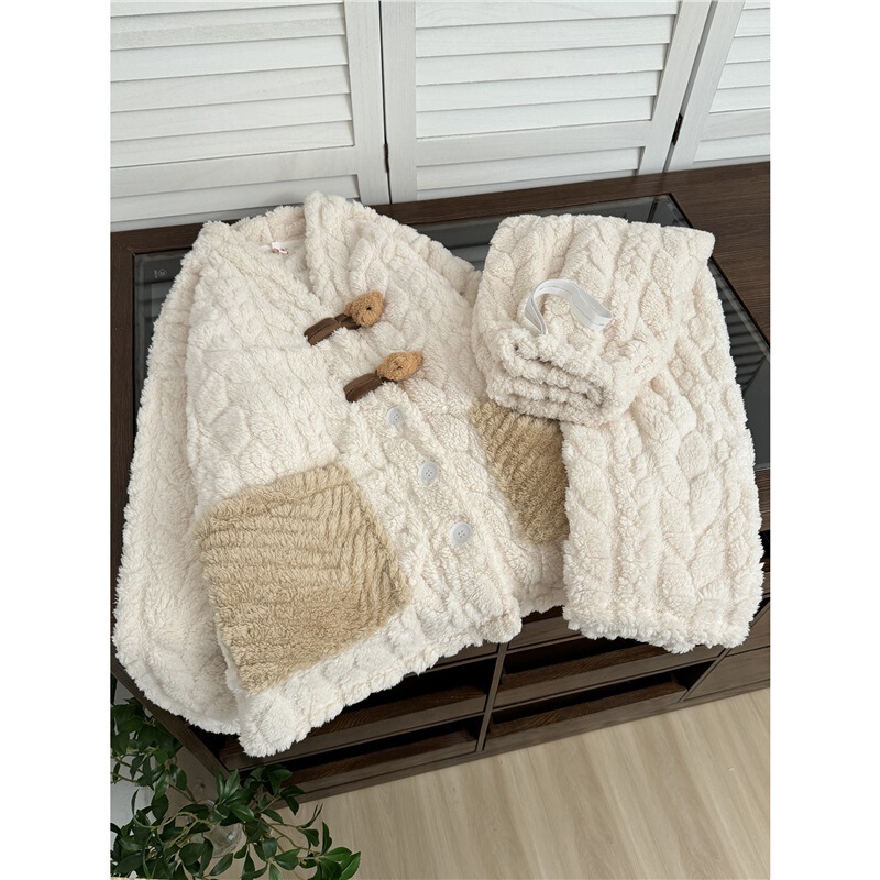 Coral Velvet Confinement Clothing Autumn and Winter Bear Waiting for Childbirth and Pregnancy Thickeneded Velvet Nursing Home Clothing Set for Pregnant Women