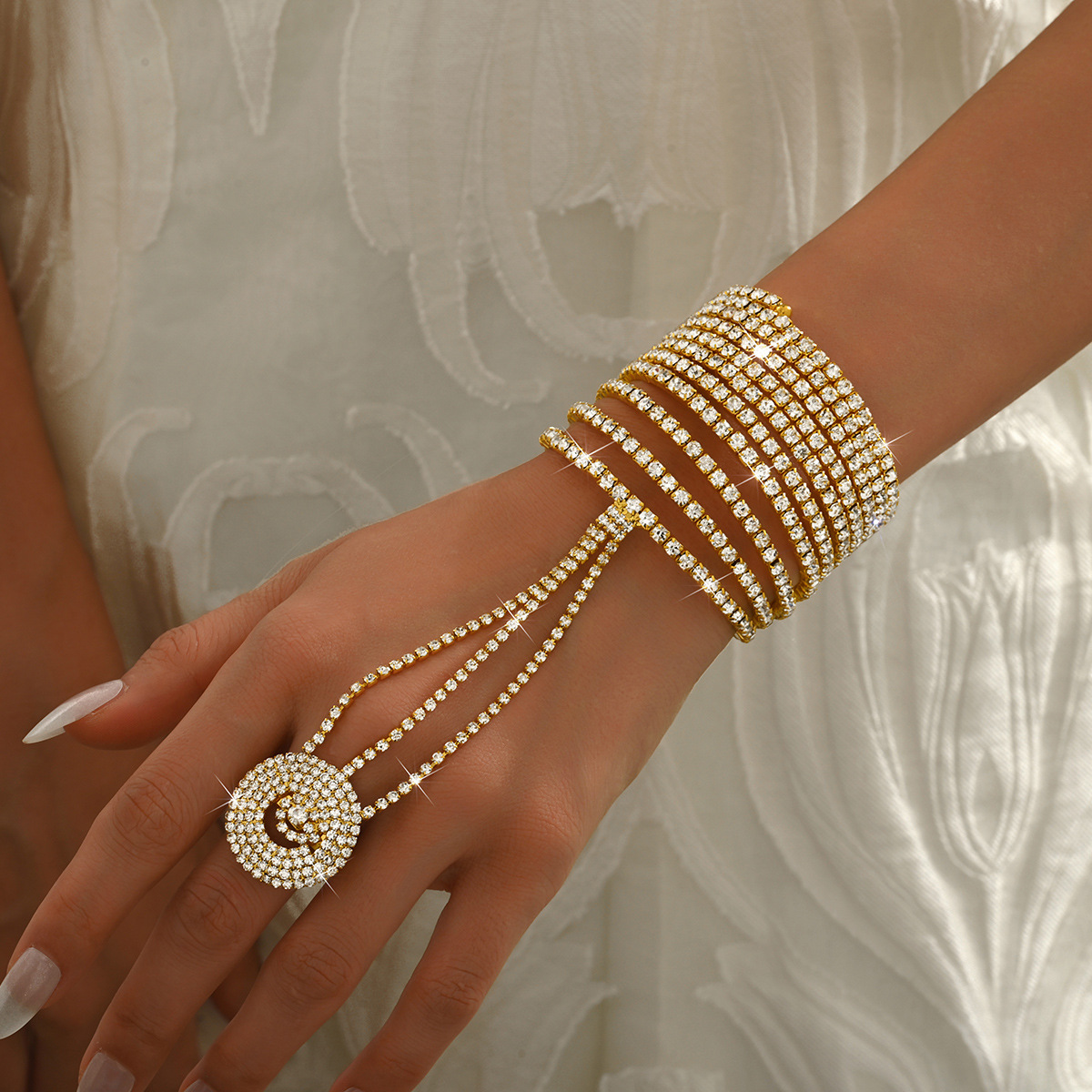 Brazaletes transfronterizos de diamantes multicapa de dedo de actrices accesorios de ropa de actrices de espectáculo joyas de decoración brillante pulsera de diamante completo image 4