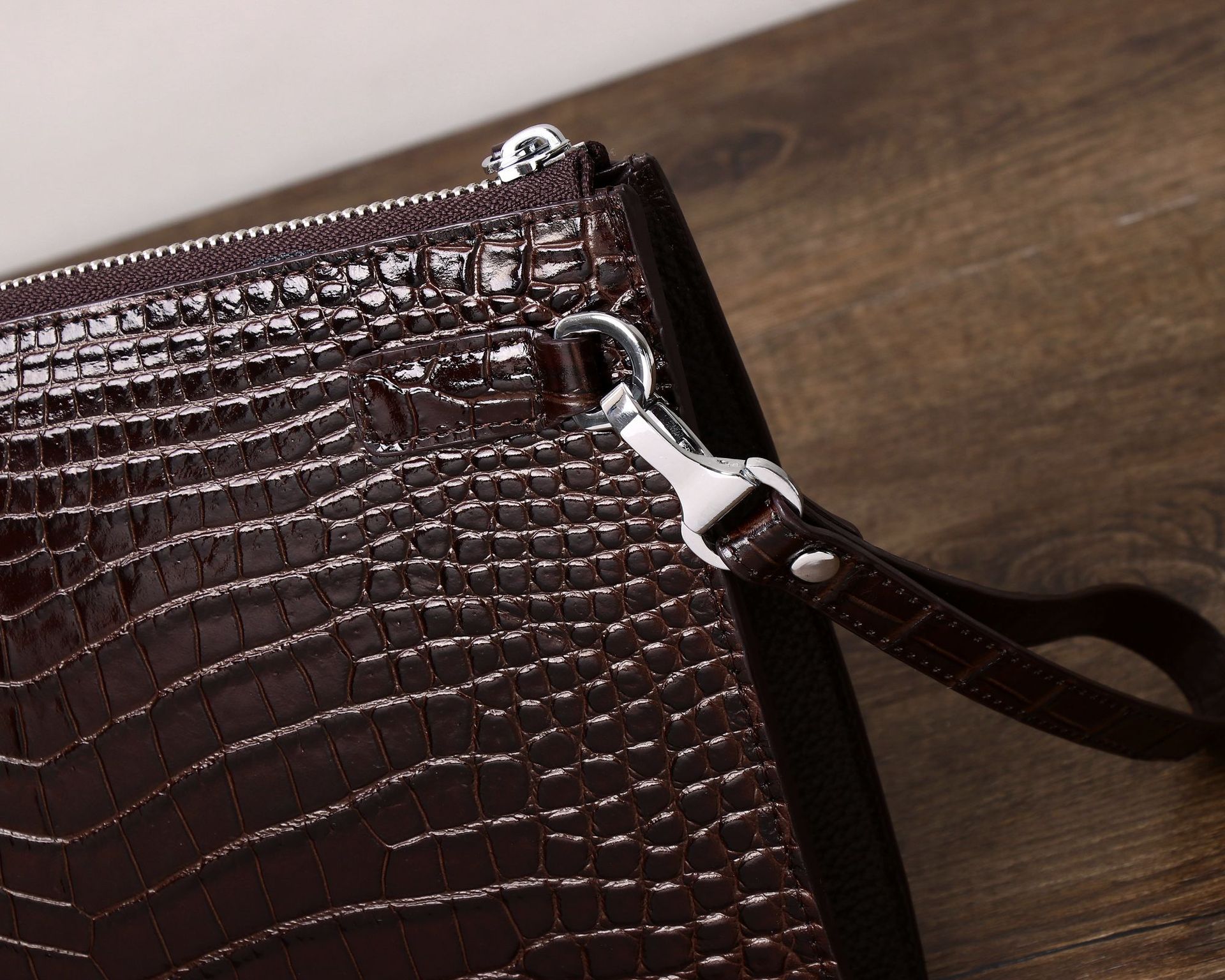 Túi clutch nam da bò vân da cá sấu phong bì công sở sang trọng chi tiết 6