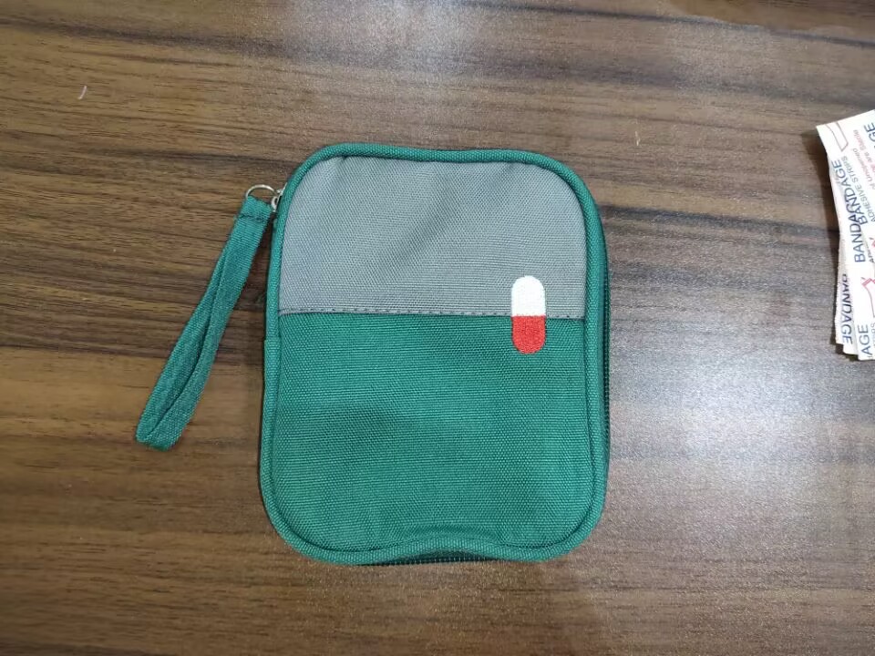 批发新款口袋式运动防护急救包 户外便携应急包可定颜色