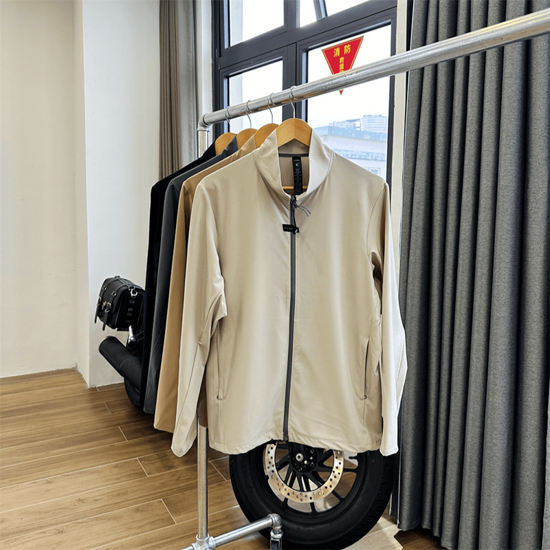 Special Offer Hot Item ! Italian Accessible Luxury Leavo Johnson Laser Hole Breathable Upf50+ Sun Protection Light Jacket