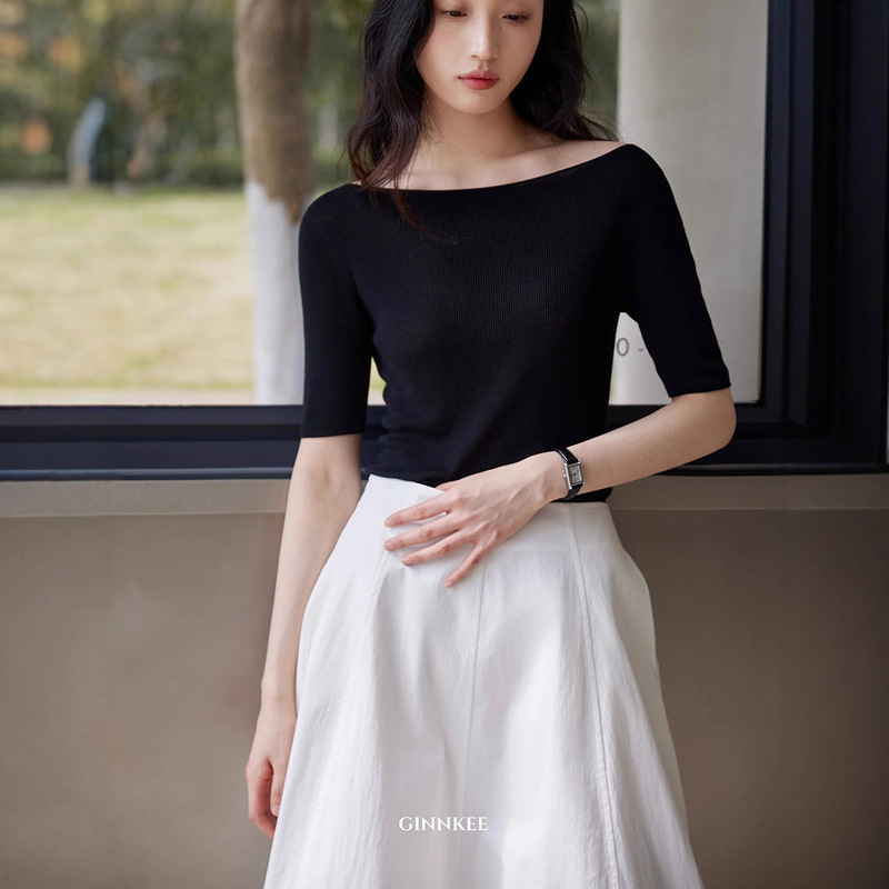 Ginnkee French One-Shoulder Short-Sleeved Black Top Tencel Knitted T-Shirt Women's Summer One-Line Collar Mid-Sleeve Slimming Look