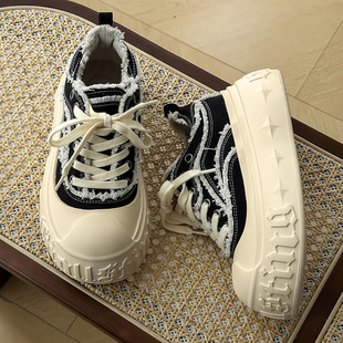 ţ�з���ЬС���OӋ�ɸ������Ь��Ůͬ�����e�ٴ����ߴ��^��Ь