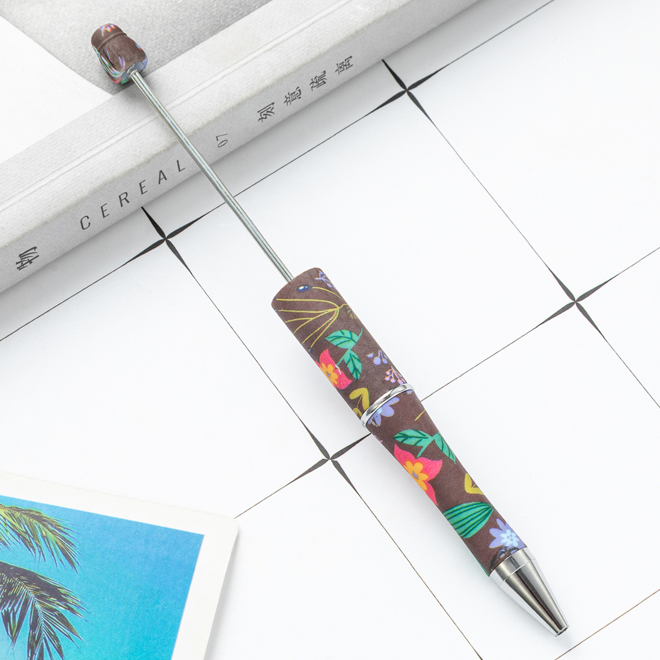 Diy plástico creativo mano de leopardo flor de cuentas al por mayor de alto valor de impresión plástico cuentas