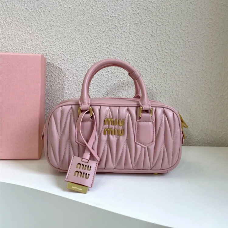 miu 新しいプリーツラムスキンボストンスモールボウリングレトロポータブルピローバッグシングルショルダークロスボディレディースバッグ|undefined