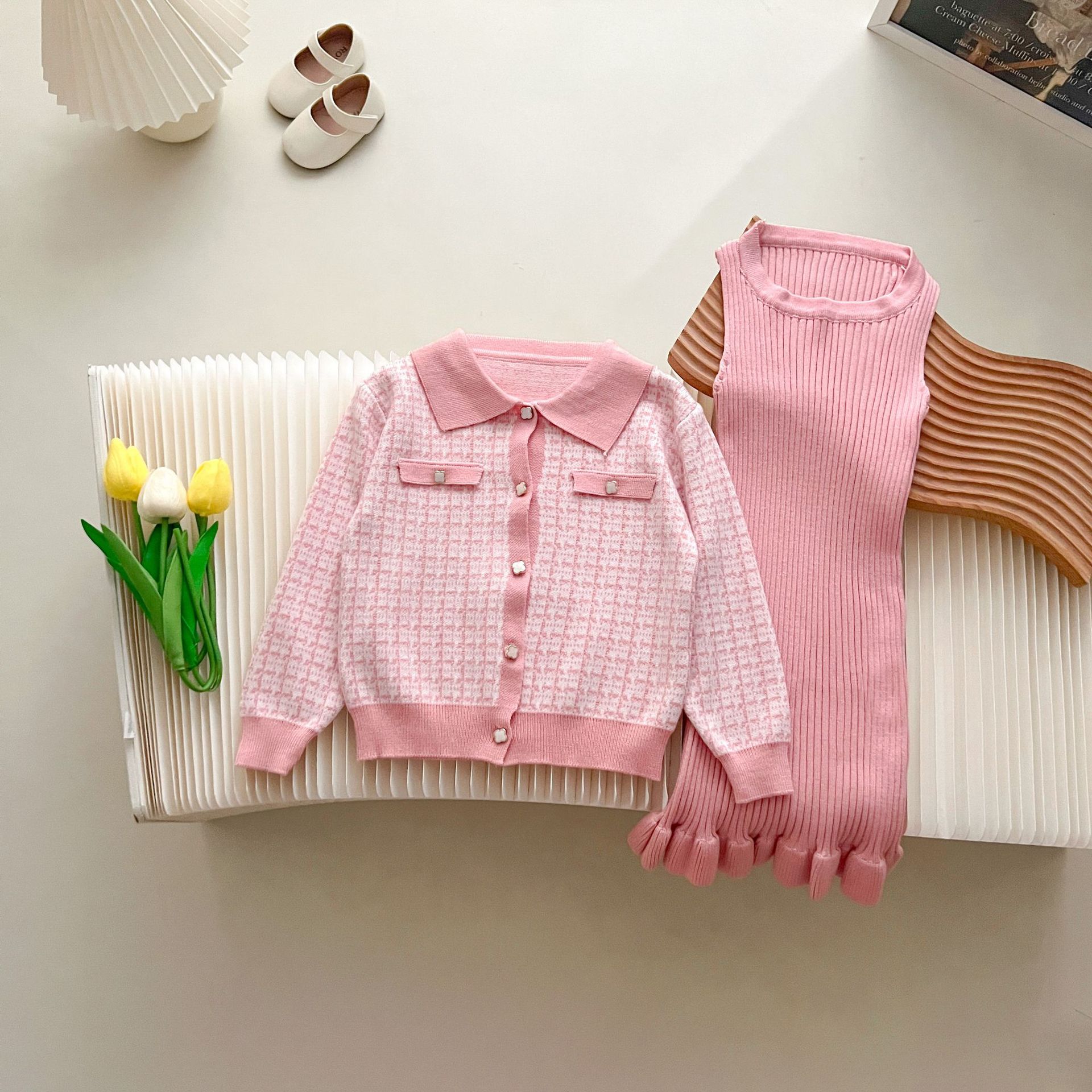 Set da due pezzi per bambina, in autunno e inverno, in maglione scozzese profumato, gilet lungo, cardigan_voghion.com