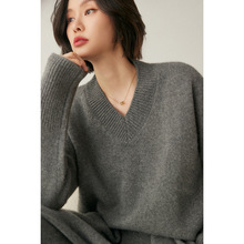厂家直销大V领山羊绒衫女宽松休闲加厚毛衣24秋冬新款轻奢针织衫