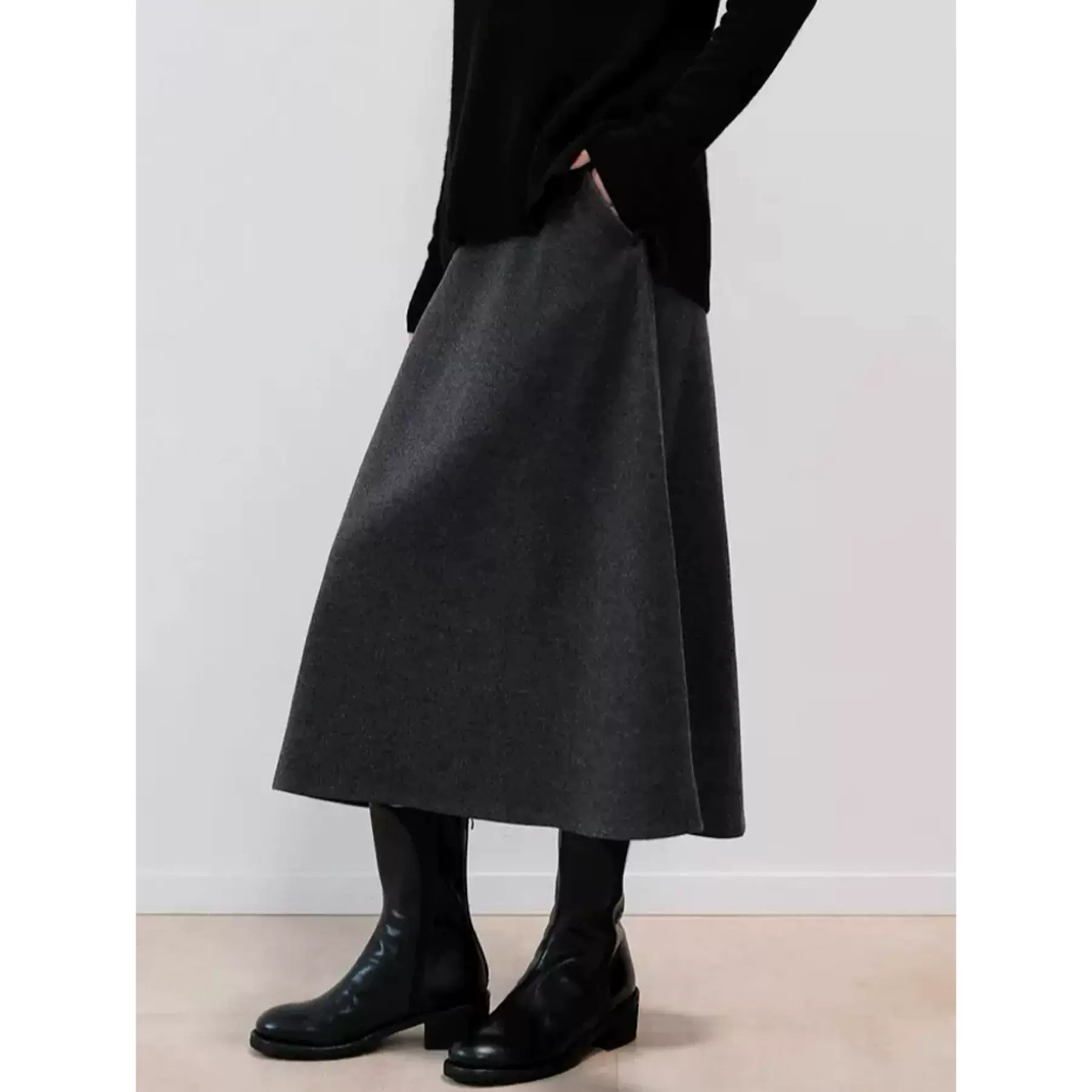 四媛 简约百搭羊毛羊绒毛呢伞裙25秋冬新款松紧腰A字半身裙9409