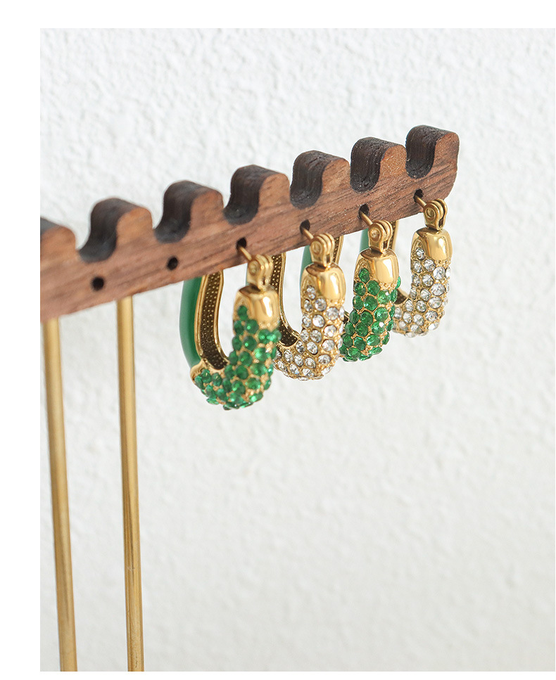 1 Pair Quantity Casual, Daily Occasion 1 Pair Simple Style Color Block Plating Inlay Titanium Steel Zircon 18K Gold Plated Hoop Earrings