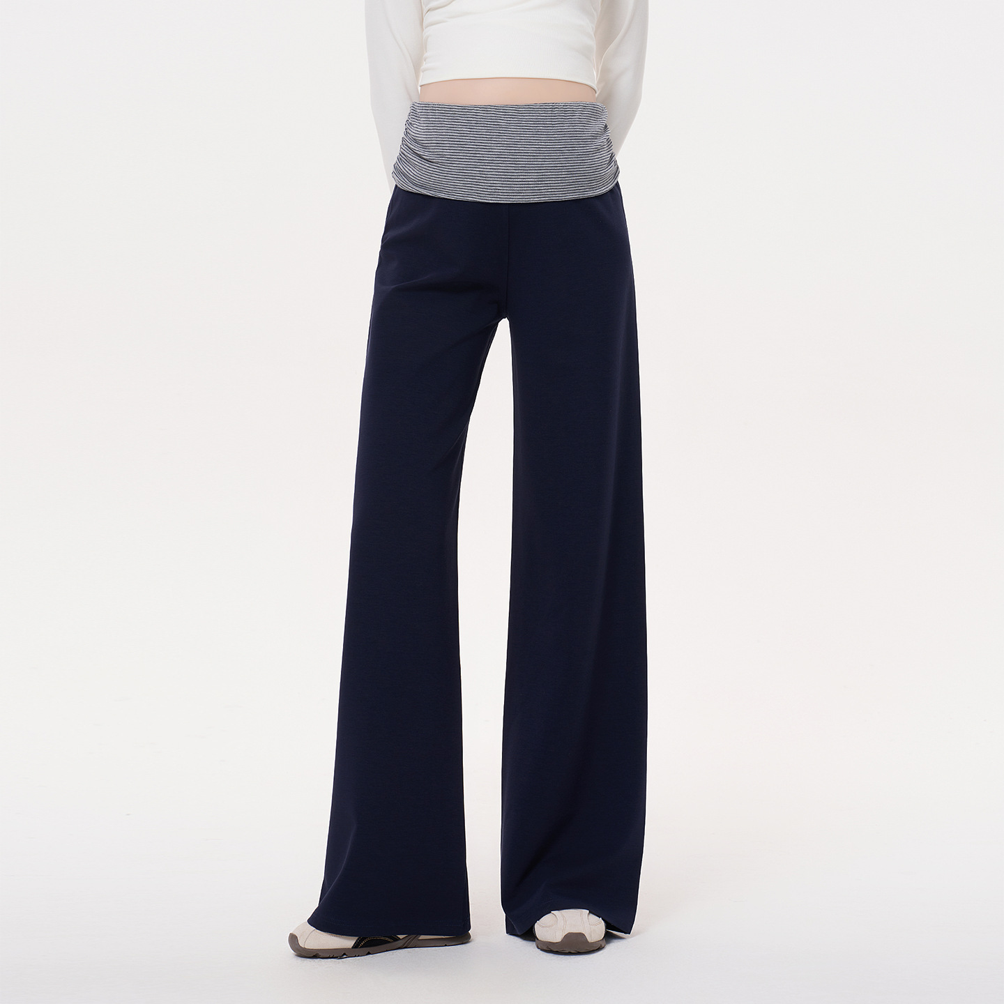 Navy blue / M