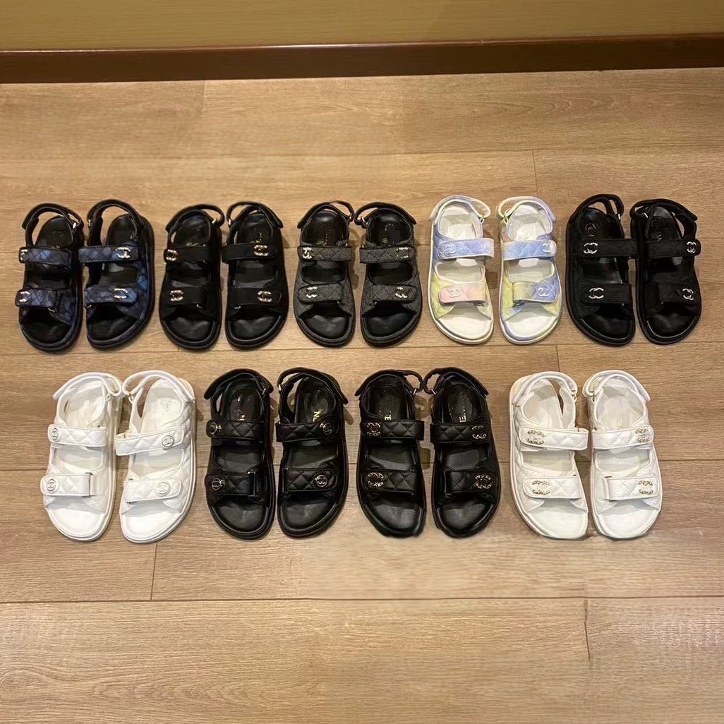 Пляжные сандалии на липучке серии 2025, модные кожаные сандалии с металлической пряжкой, легкая роскошная женская обувь