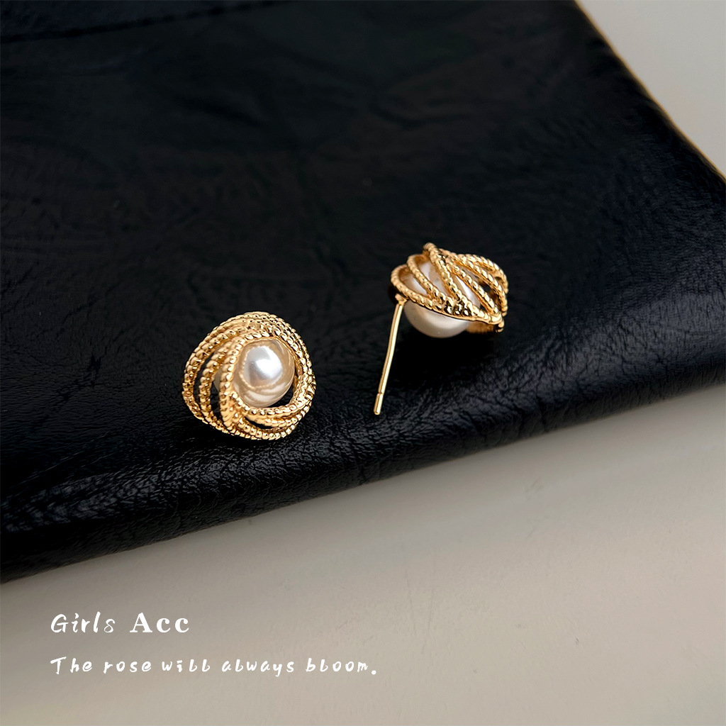 eryu7_0006_耳语场景新水印 拷贝 6.jpg