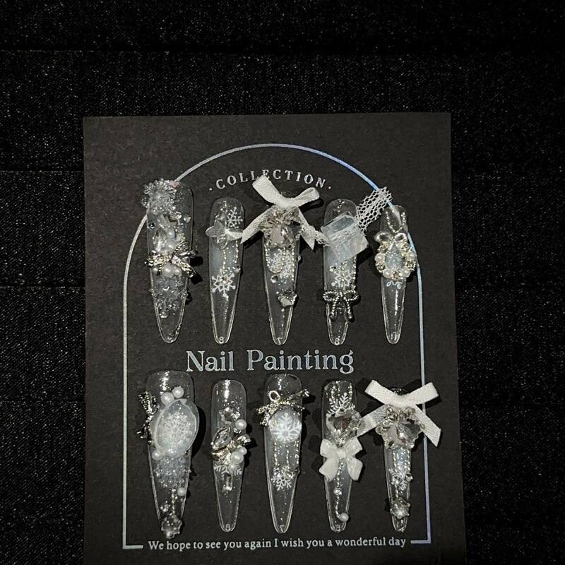 Purely Handmade High-End White Long Nails with Heavy-Duty Glitter, Fake Nail Patches in an Instagram-Style Light Luxury Design Purely Handmade High-End White Long Nails with Heavy-Duty Glitter, Fake Nail Patches in an Instagram-Style Light Luxury Design
