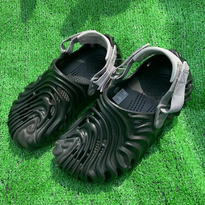 thumbnail for Fingerprint hole shoes summer men&#039;s breathable sports sandals manufacturers wholesale foreign trade women&#039;s slippers beach shoes spot