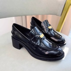 純原単靴女金貨楽福靴女復古英倫風丸首一足で小さい革靴の本革ハイヒールの女性靴を漕ぎます。