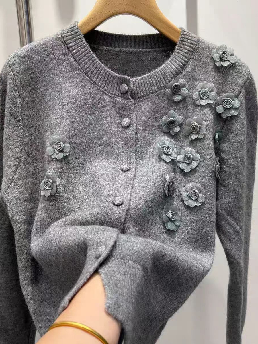 2026 otoño nuevo cuello redondo ropa de mujer flor tridimensional jersey de punto suéter abrigo de otoño superior image 6