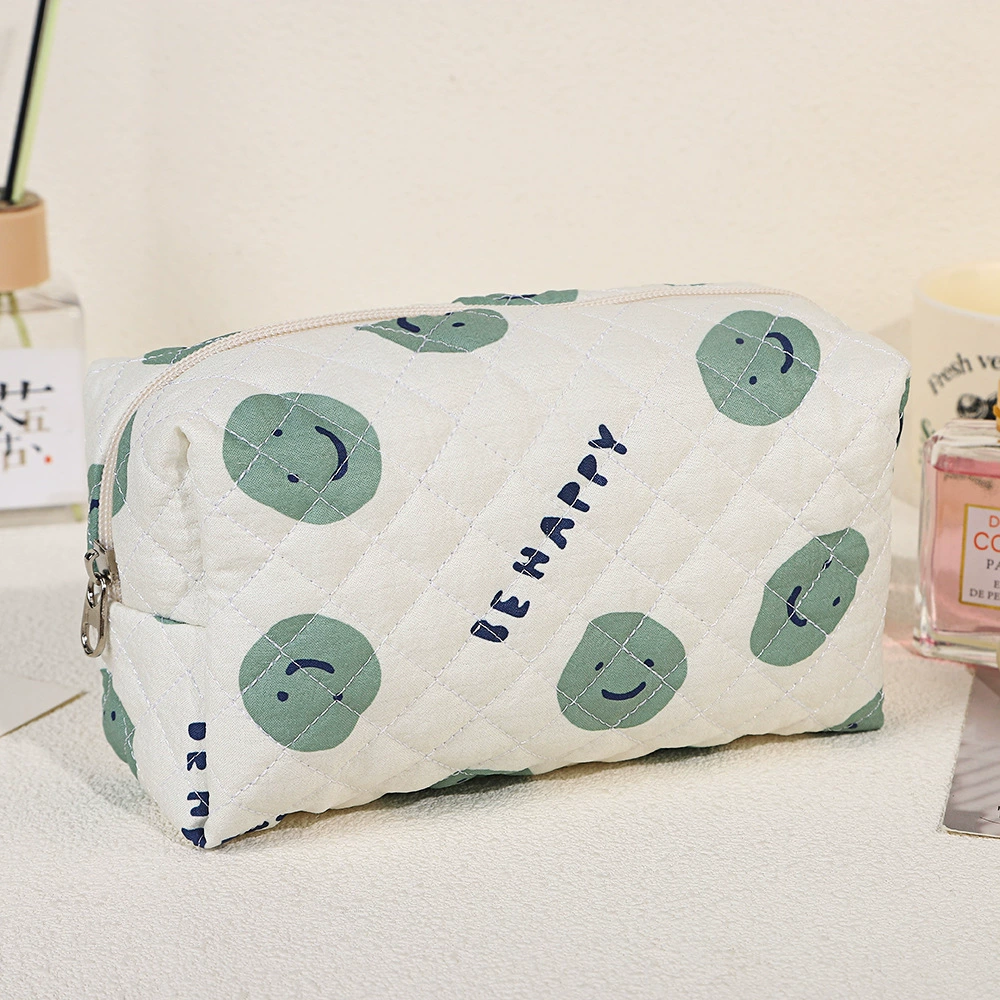 Косметичка с рисунком мультфильма, стеганый карман на молнии, рисунок медведя, 19,5×8,5×11 см