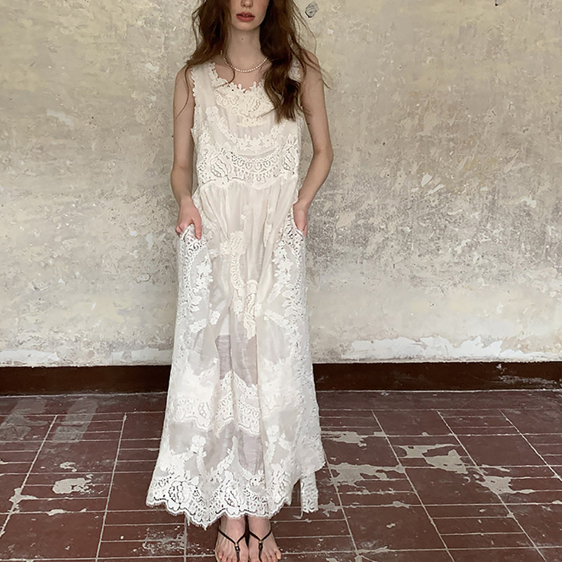 Lace Embroidered Sheer Slit French-Style Dress for Women, New Summer Vacation Lightweight Long Dress, Exquisite White Dress