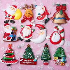 クリスマスの大きな冷蔵庫はサンタクロースのクリスマスツリーのヘラジカの樹脂のパッチの部品のアイデアのおもちゃの部品を貼ります。