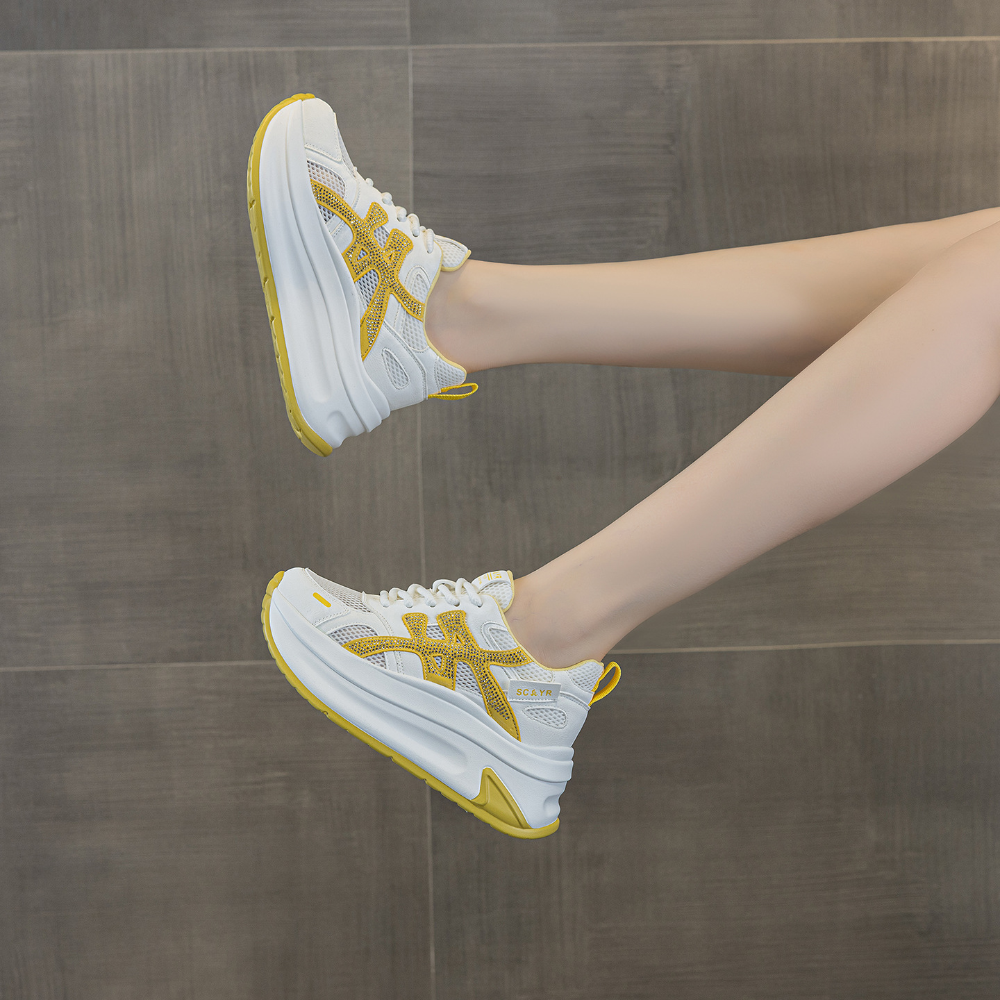 Giày sneaker nữ đế dày tăng chiều cao lưới thoáng khí mùa hè phong cách thể thao — M2916-2 Vàng kem, M2916-2 Xám kem, M2916-2 Xám