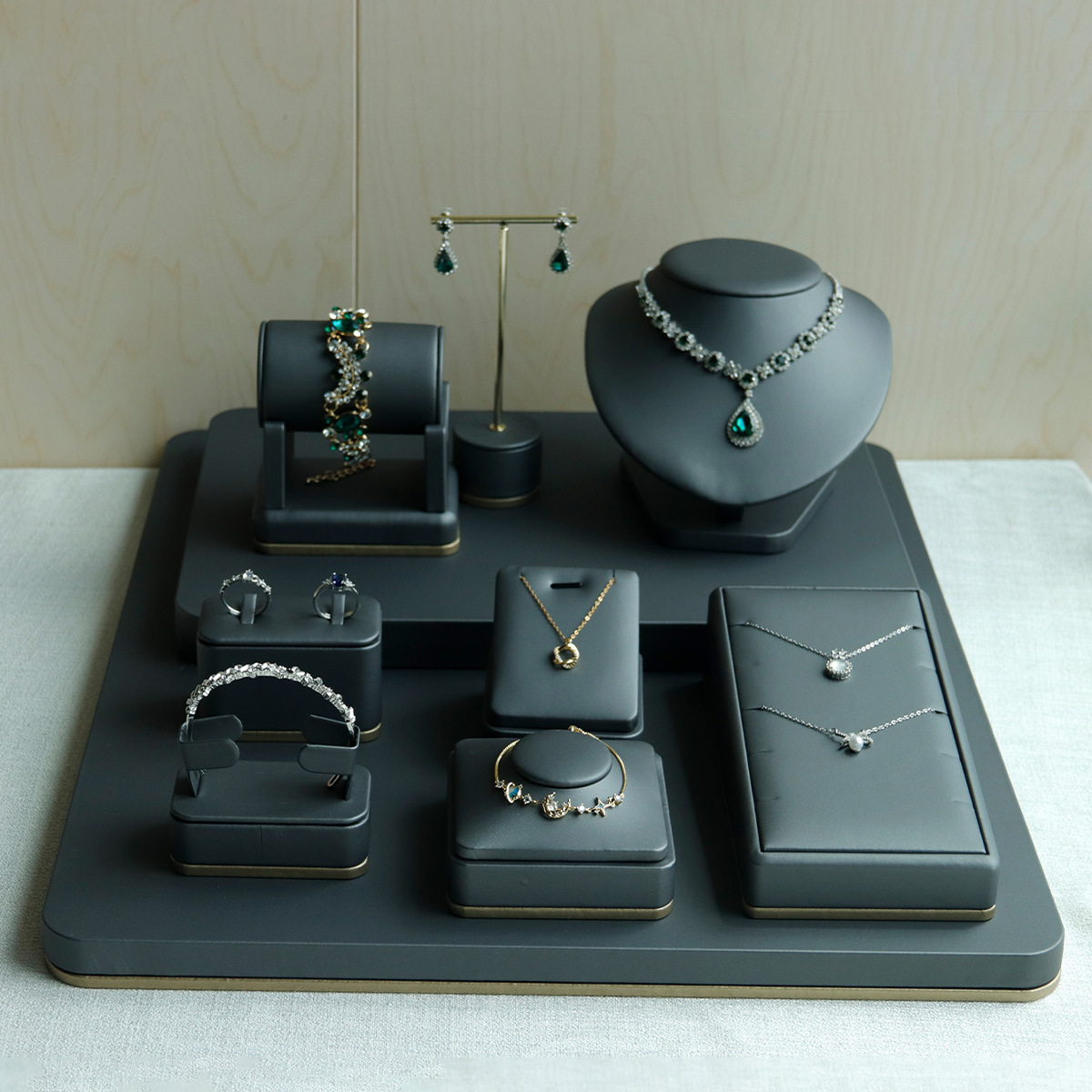 ߵ鱦չʾָ߽չʾݹ̨