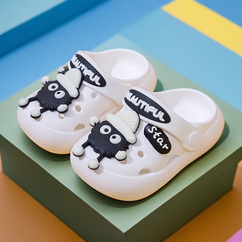 Non-Slip Children's Slippers Cartoon Girls' Clogs Kids' Toddler Closed-Toe Boys' Shoes Suitable for Outdoor Wear for Young Children