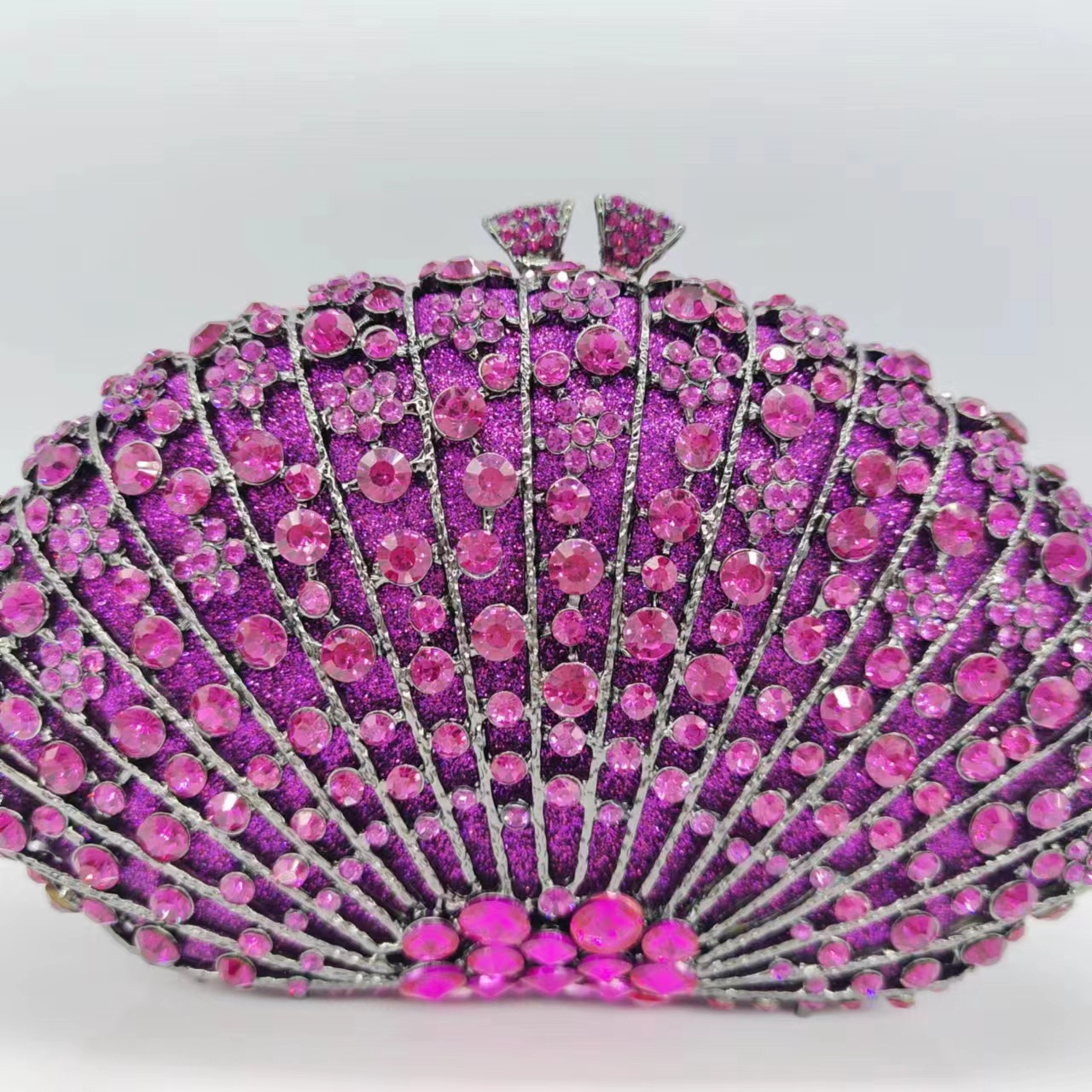 Túi clutch nữ đính đá hình quạt dạ tiệc cao cấp — Vàng Pha Lê, Tím đậm, Đỏ tím, Nền vàng kim cương trắng chi tiết 5