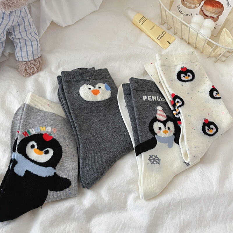 Cute Penguin Mid-Calf Socks for Women, Spring, Autumn, and Winter Cartoon Gray Calf Socks, College Style Casual Versatile Slouch Socks Cute Penguin Mid-Calf Socks for Women, Spring, Autumn, and Winter Cartoon Gray Calf Socks, College Style Casual Versatile Slouch Socks