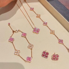 スターリングシルバー s925 天然ローズクォーツ四つ葉のクローバーネックレスブレスレットイヤリングセット女性のファッション多用途個性