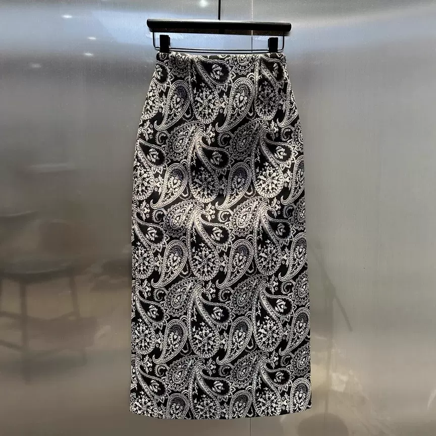 新中式复古腰果花优雅半身裙女2025年秋季新款显瘦碎花直筒休闲裙