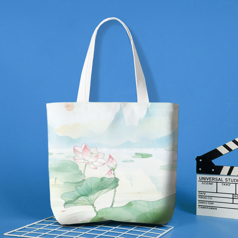 Capacious ethnic shopping bag for leisure