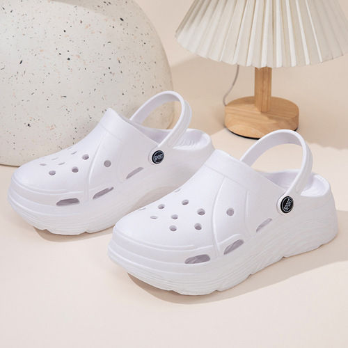 One-piece thick bottom hole hole shoes women's beach shoes summer new style outdoor fashion sponge cake shoes toe flip-flops women 