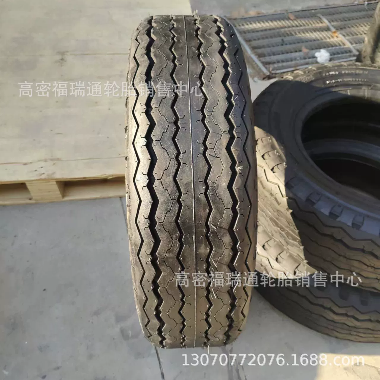 Совершенно новый аэродромный прицепной тракторный вакуумный шина 8.75-16.5 диагональная надувная грузовая транспортная шина