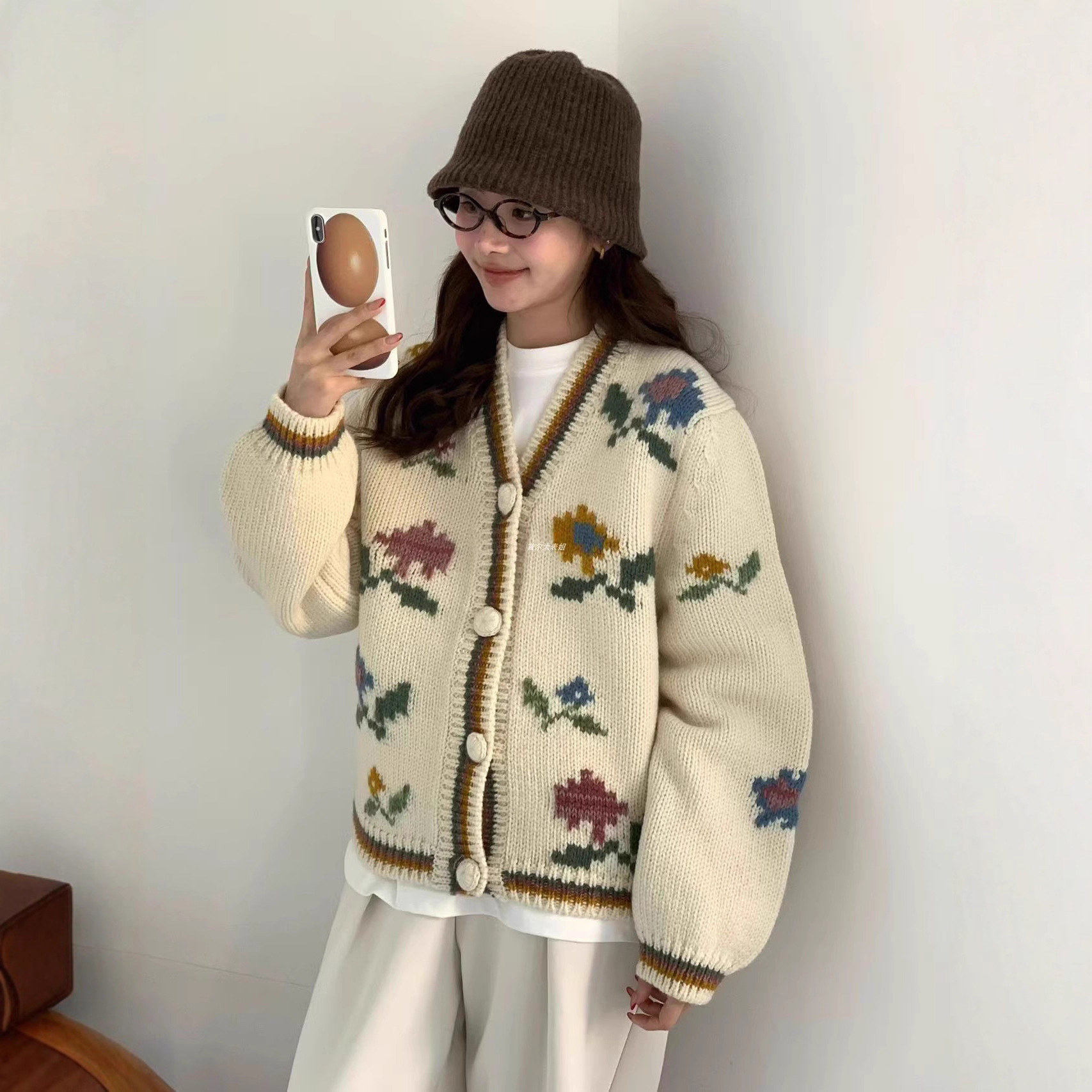 韩国代购2025新款羊毛花朵图案复古减龄针织开衫女毛衣外套ins