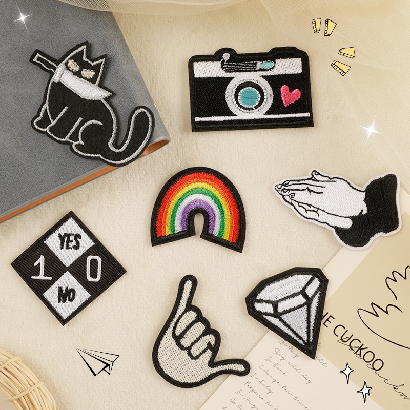 千枫电脑绣花标彩虹口红布标徽章服装辅料欧美风补丁贴刺绣布贴