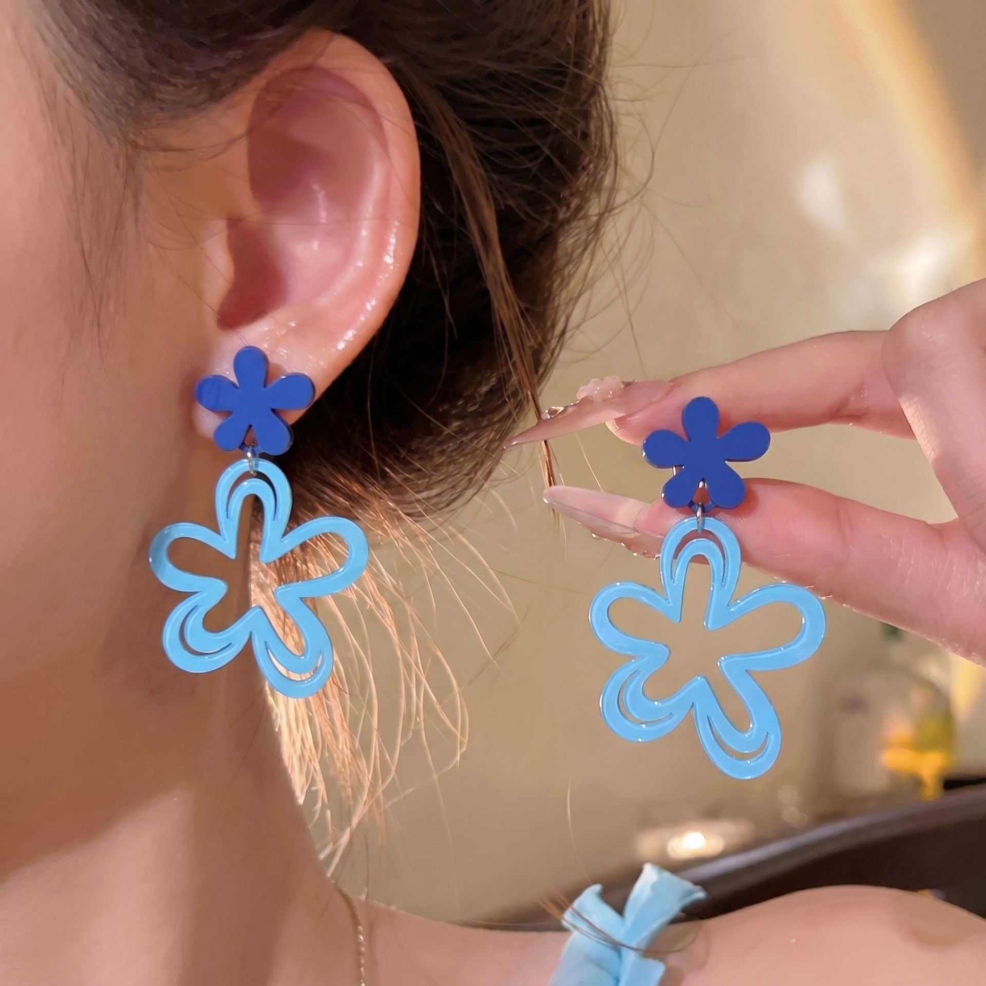 119# royal blue floral light blue hollow flower double layer stud earrings