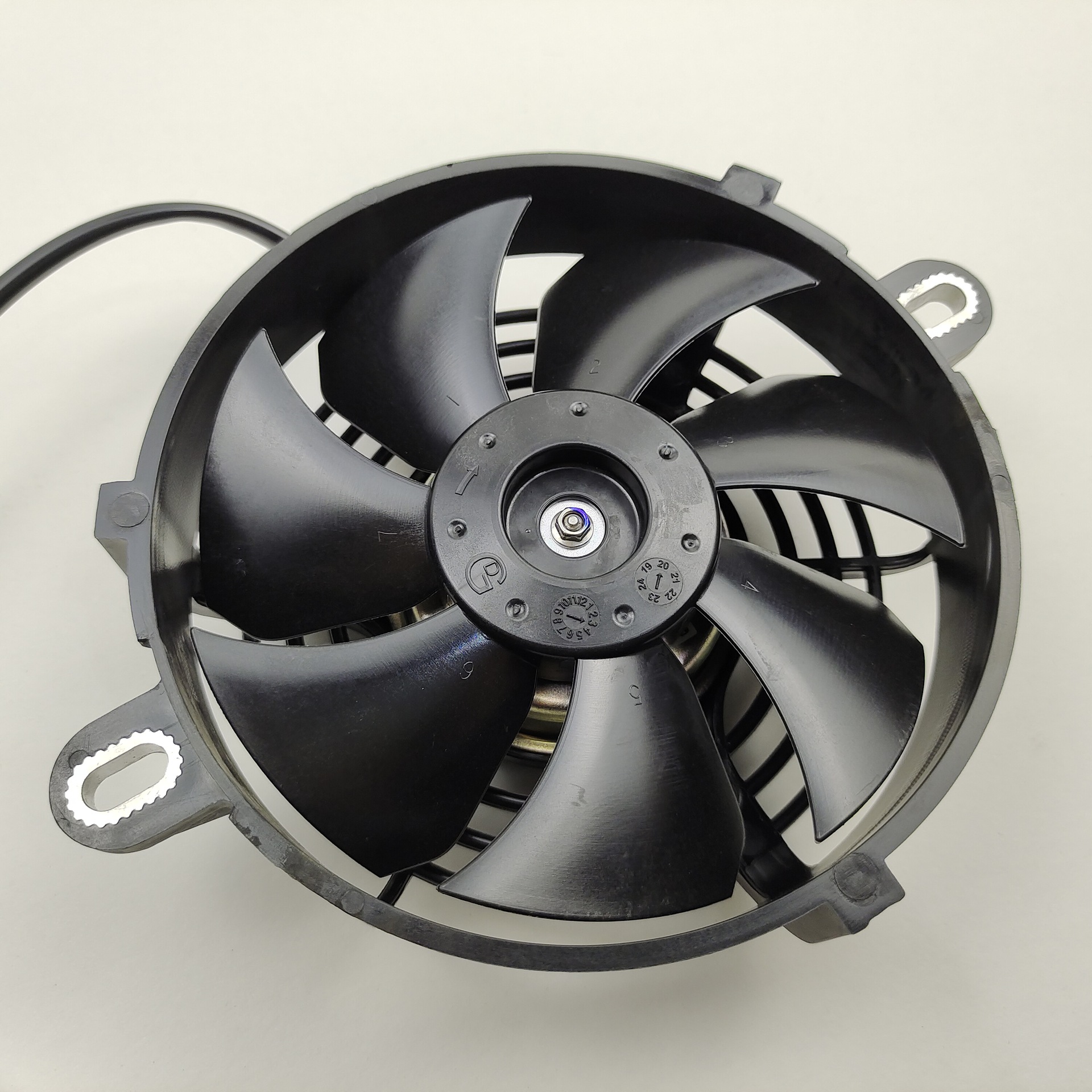 Off-Road Two-Wheeled Motorcycle Water-Cooled Oil-Cooled Radiator Water Tank Fan Panasonic Motor 4-Inch 12V Silent Digital Fan