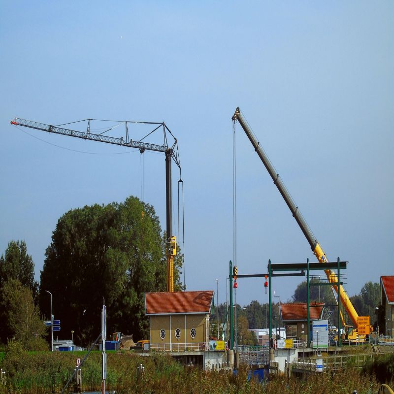 黑色聚氨酯磁漆、黑色聚氨酯磁漆，耐腐蚀性能、耐老化性能；