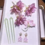 盘发新娘造型紫色发夹
